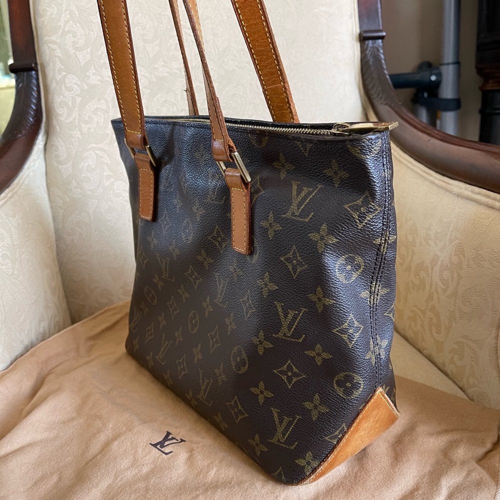 Authentic Louis Vuitton - Picture 3 of 10